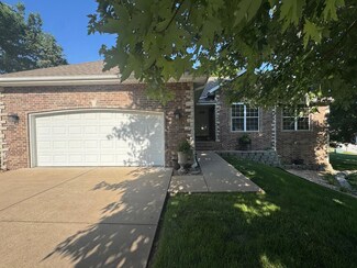 4656 S Shady Lake Ct, Springfield, MO 65810