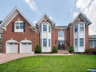 212 Bennington Terrace, Paramus, NJ 07652