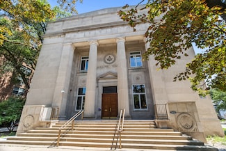 1453 Maple Ave Unit 201, Evanston, IL 60201