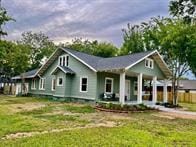 801 4th St, Palacios, TX 77465