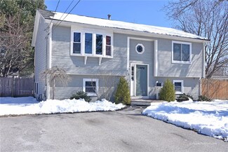 410 Buttonwoods Ave, Warwick, RI 02886