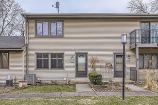 4387 Arden View Ct, New Brighton, MN 55112