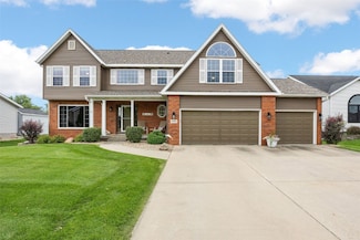 4185 Willowbrook Dr, Marion, IA 52302