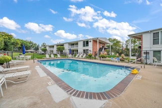 1700 Country Club Dr Unit 206, Okoboji, IA 51355