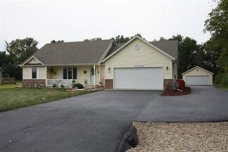 11738 N 557 E, Demotte, IN 46310