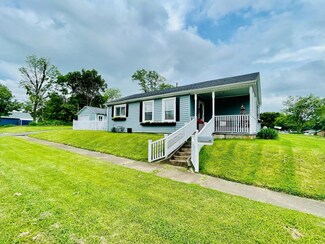 602 S 8th St, Mitchell, IN 47446