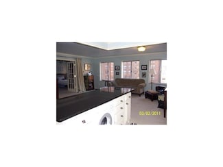 221 W 48th St Unit 404, Kansas City, MO 64112