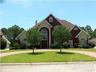 1355 Players Club Cir, Gulf Breeze, FL 32563