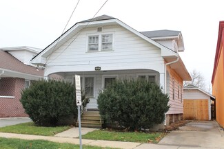 466 Hinman St, Aurora, IL 60505