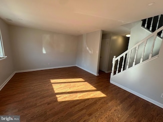 10 James Ct, Newark, DE 19702