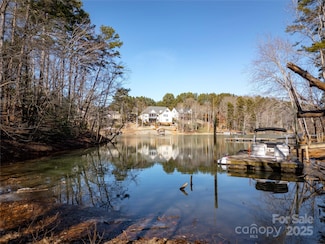 274 Rivercliff Dr, Stony Point, NC 28678