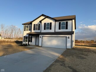 1122 Lake Dr, Shirley, IN 47384