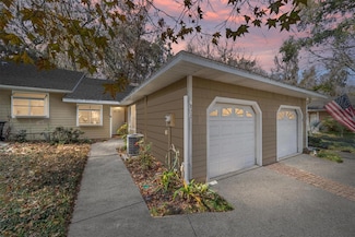 838 SW 50th Way, Gainesville, FL 32607