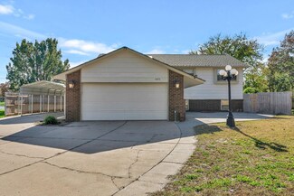 405 N Pine Grove Cir, Wichita, KS 67212