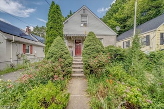 50 Fritz St, Bloomfield, NJ 07003