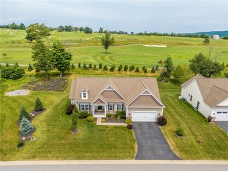 6041 Medalist Ln, Canandaigua, NY 14424