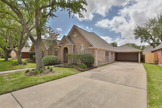 1705 Big Bend Ln, Deer Park, TX 77536