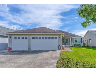 2274 52nd Ave, Longview, WA 98632