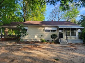 1310 Andover Ave, Greensboro, NC 27405