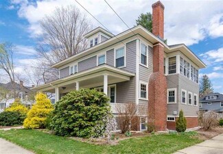 955 Chestnut St, Manchester, NH 03104