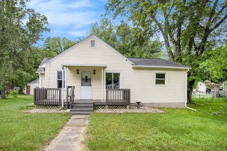 5289 Keyes Dr, Kalamazoo, MI 49004