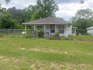 850 Slade St, Coldspring, TX 77331