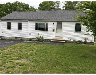 205 Burnham Rd, Lowell, MA 01852