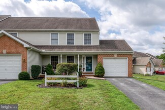 4086 Buttonwood Dr, Mount Joy, PA 17552