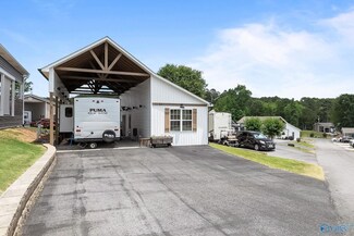 1727 Convict Camp Rd Unit 25, Guntersville, AL 35976