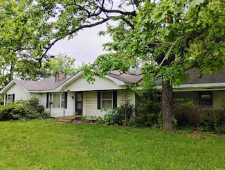 7548 Batesville Blvd, Pleasant Plains, AR 72568