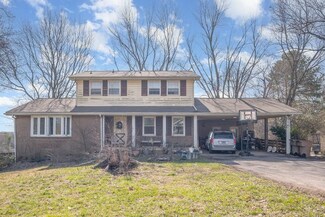 2551 Edge O Lake Dr, Nashville, TN 37217