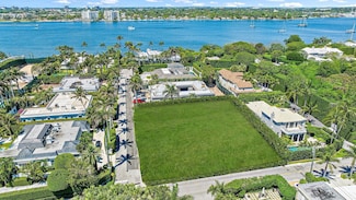 301 Polmer Park Rd, Palm Beach, FL 33480