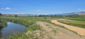 2A School House St, Helmville, MT 59843