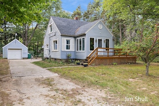 3241 Medema St, Muskegon, MI 49444