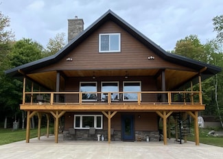 140 Tonkin Rd, Ishpeming, MI 49849