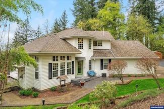 1290 Linnwood Dr NE, Albany, OR 97322