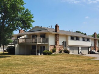 815 E 145th St, Burnsville, MN 55337