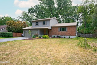 35 Ichabod Ln, Ballston Spa, NY 12020