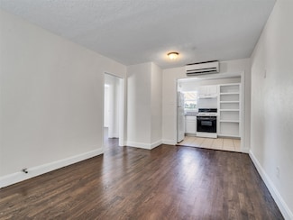 7626 Pecan Villas Dr Unit 3, Houston, TX 77061