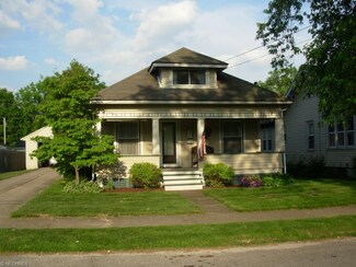 87 28th St NW, Barberton, OH 44203