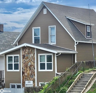 209 N 6th St, Missouri Valley, IA 51555