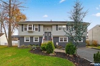 330 Congers Ave, Northvale, NJ 07647