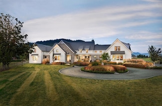 2713 S Forty Ln, Adel, IA 50003