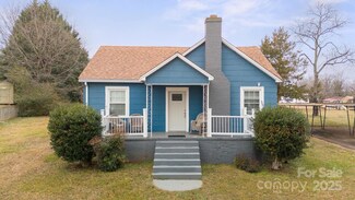 2014 N Mehaffey Ave, Newton, NC 28658