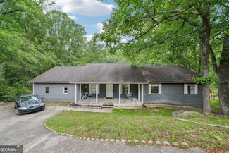 165 Holly Ct, Loganville, GA 30052