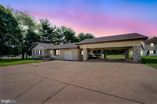 1140 Governor Lea Rd, Bear, DE 19701
