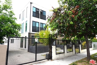 1570 W 36th St, Los Angeles, CA 90018