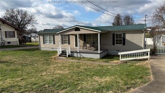 3209 Jackson Ave, Point Pleasant, WV 25550