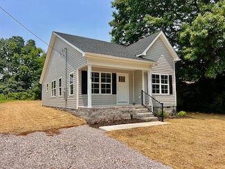 210 Fairview Ave, Franklin, KY 42134