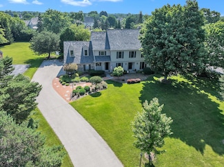 10426 N Haddonstone Place, Mequon, WI 53092